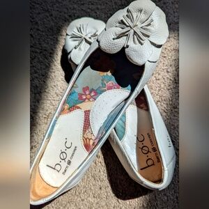 B.O.C BORN CONCEPT Peony Flat